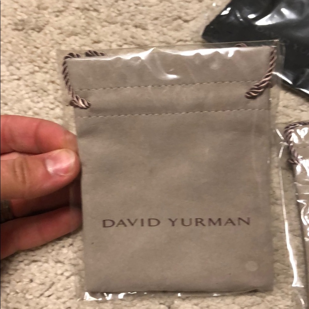 Medium David Yurman Carrying Case / Cloth Cleaner